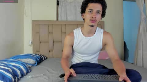 Stepcouple   online show from September 28, 10:15 pm