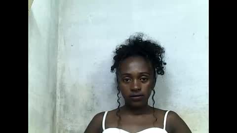 Snapshot of stephania12112343 chatting on June 2, 6:48 am stephania12112343 online show from June 2, 6:48 am