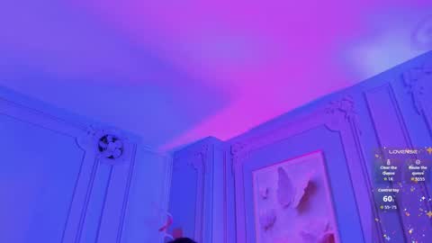 Snapshot of stephania_diamond chatting on November 4, 2:10 am online show from November 4, 2:10 am