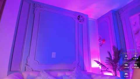 Snapshot of stephania_diamond chatting on November 27, 2:24 am online show from November 27, 2:24 am