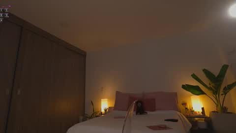 stephania_let online show from March 23, 1:59 pm