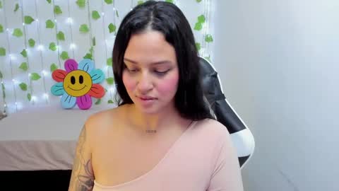 Snapshot of stephanie_ross_ chatting on December 27, 8:28 pm Stephanie online show from December 27, 8:28 pm