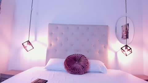 Snapshot of stephanie_ross_ chatting on January 22, 11:32 pm Stephanie online show from January 22, 11:32 pm