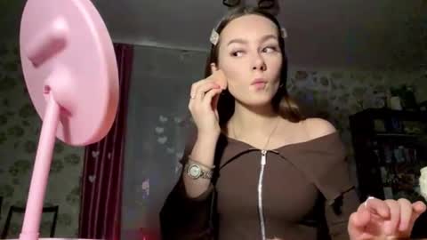 Stephani online show from February 23, 2:58 pm