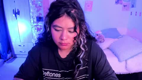 Stephanie  online show from February 24, 3:33 am