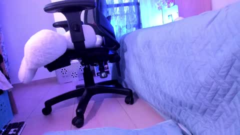 Stephanie  online show from February 26, 9:27 pm