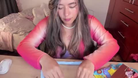 Stephanie  online show from December 2, 11:45 pm