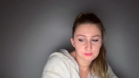 Snapshot of stephany333 chatting on January 19, 4:49 am Stephany online show from January 19, 4:49 am