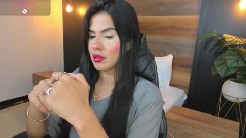 S T E P H A N Y A online show from January 7, 7:16 pm