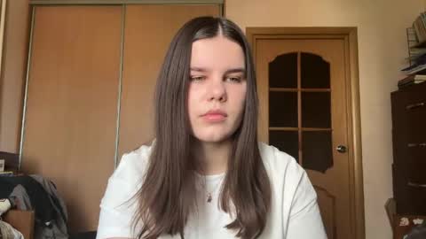 Snapshot of stepheniedockerty chatting on May 20, 9:48 am Alla online show from May 20, 9:48 am