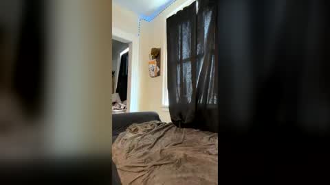 stephielynnnnn online show from June 18, 3:27 pm