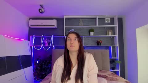 Stephie online show from February 9, 6:39 am