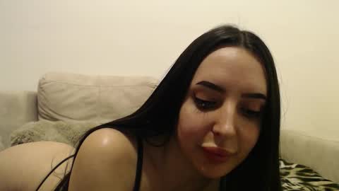 StepMommy19 online show from February 9, 7:07 pm