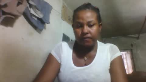 Snapshot of sterina0102 chatting on February 4, 8:53 am sterina0102 online show from February 4, 8:53 am