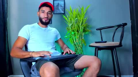 Snapshot of stev_velez chatting on February 1, 2:48 pm Steve online show from February 1, 2:48 pm