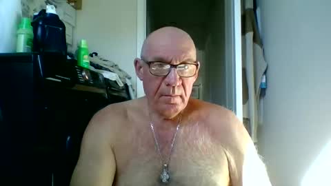 stevejons47 online show from October 20, 2:28 pm