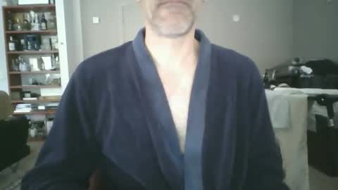 Snapshot of steven123456785857 chatting on September 10, 7:52 am steven123456785857 online show from September 10, 7:52 am