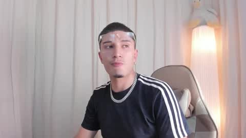 Steven online show from November 19, 4:01 am