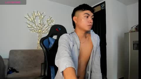 Snapshot of steven_twink07 chatting on October 4, 9:46 pm Esteban online show from October 4, 9:46 pm