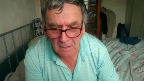 slave for computer control online show from November 7, 10:48 am