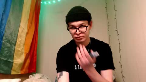 Snapshot of stevenspirs chatting on November 23, 8:25 am Steve online show from November 23, 8:25 am