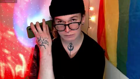 Snapshot of stevenspirs chatting on December 21, 3:02 am Steve online show from December 21, 3:02 am