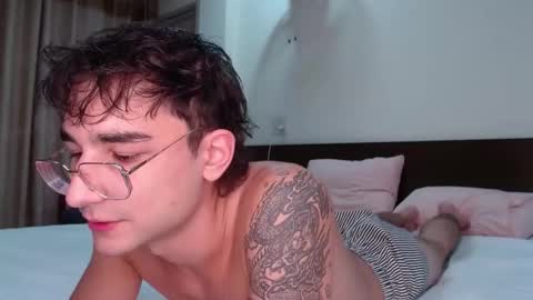 Alex   online show from December 7, 4:36 pm