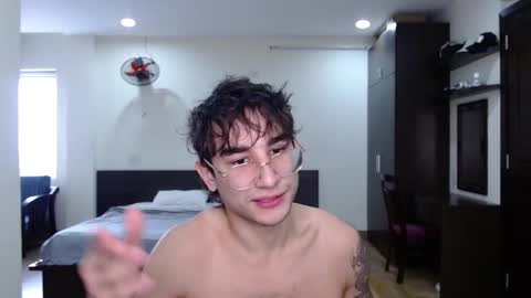 Alex   online show from January 14, 4:15 am