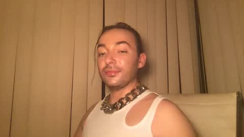 Snapshot of stevey_94 chatting on September 28, 11:43 pm gay tease online show from September 28, 11:43 pm