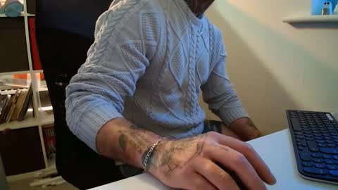 Snapshot of stevie_rae chatting on November 13, 4:17 pm stevie_rae online show from November 13, 4:17 pm