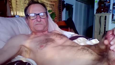 steviehard7 online show from February 8, 11:24 pm