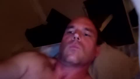 Snapshot of stewbeey chatting on April 13, 5:51 pm stewbeey online show from April 13, 5:51 pm
