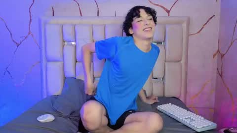 Sthepano  online show from March 28, 3:50 am