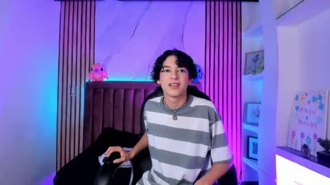 Sthepano  online show from April 14, 3:23 am