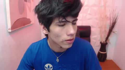 Snapshot of stich_23 chatting on February 26, 1:21 pm Stich online show from February 26, 1:21 pm