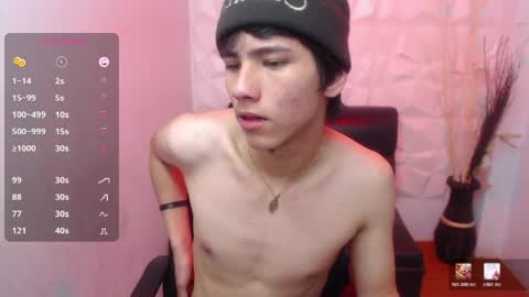 Stich online show from April 1, 4:37 pm