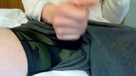 Snapshot of stickylittletoes chatting on April 20, 6:20 pm Wakeandbaked online show from April 20, 6:20 pm
