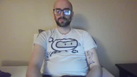 Snapshot of stickywhiteslime chatting on October 27, 3:10 am stickywhiteslime online show from October 27, 3:10 am