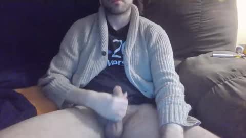 Snapshot of stickywhiteslime chatting on February 3, 9:20 pm stickywhiteslime online show from February 3, 9:20 pm
