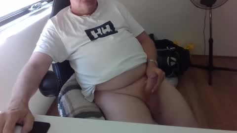 stiffyman55 online show from February 24, 3:15 am