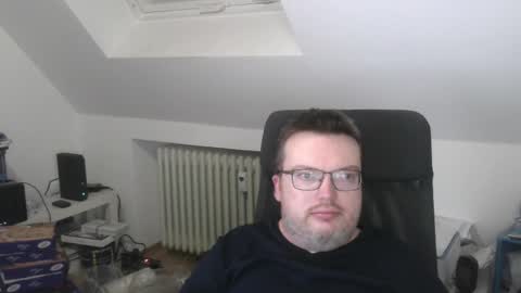 Oliver online show from April 5, 7:11 pm