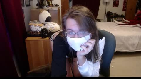 Snapshot of sting_ray111 chatting on January 16, 1:27 am sting_ray111 online show from January 16, 1:27 am