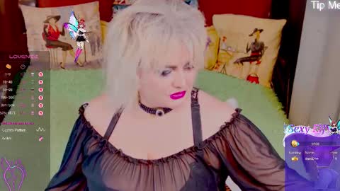 Snapshot of stiphlermomy chatting on January 17, 3:50 pm StiphlerMomy online show from January 17, 3:50 pm