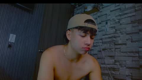 stiven leal online show from January 10, 6:53 pm