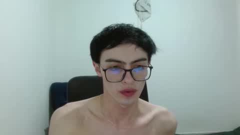 Snapshot of stiv_grant chatting on February 17, 10:05 pm stiv_grant online show from February 17, 10:05 pm