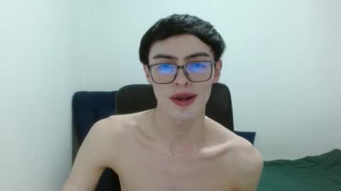 Snapshot of stiv_grant chatting on February 21, 7:48 pm stiv_grant online show from February 21, 7:48 pm