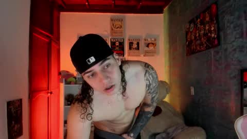 Snapshot of stivens_muscle chatting on October 28, 11:14 am stivens_muscle online show from October 28, 11:14 am