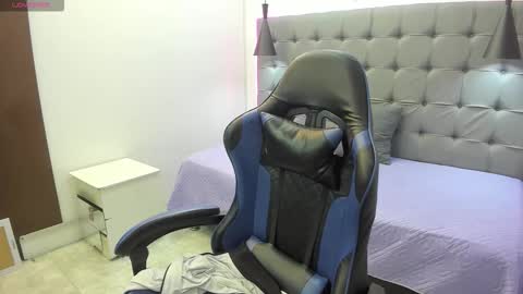 Stiwen online show from March 27, 6:18 pm