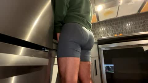Snapshot of stlhotwifeguy chatting on June 27, 4:12 pm stlhotwifeguy online show from June 27, 4:12 pm