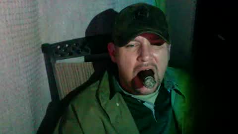 Snapshot of stogiestud69 chatting on September 28, 9:58 am stogiestudcountryboy online show from September 28, 9:58 am